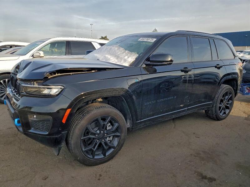 2025 JEEP GRAND CHEROKEE