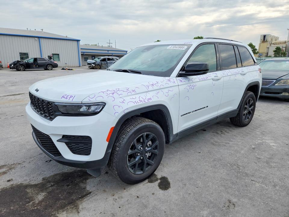 2025 JEEP GRAND CHEROKEE