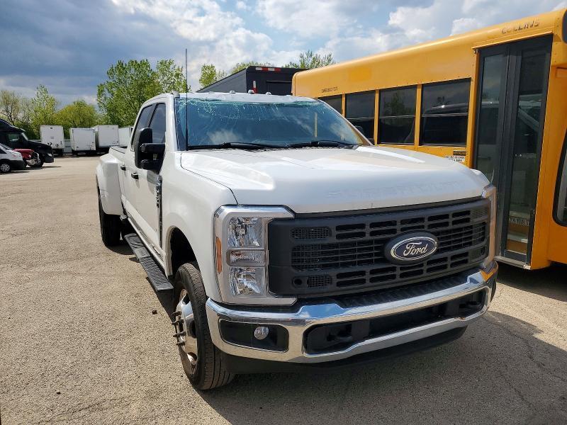 2023 FORD F350