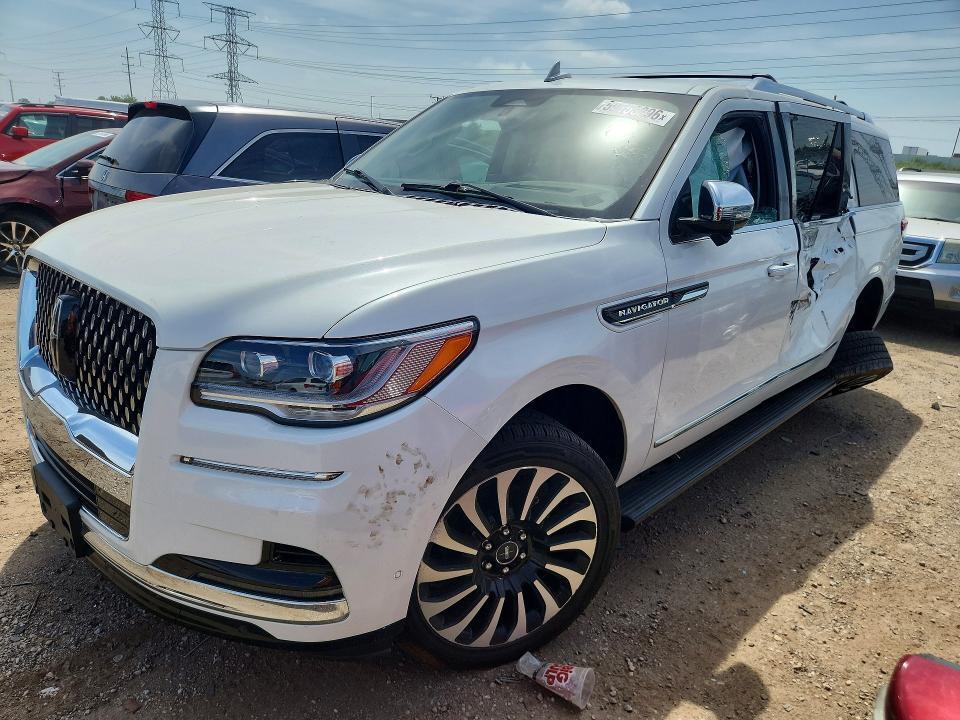 2022 LINCOLN NAVIGATOR