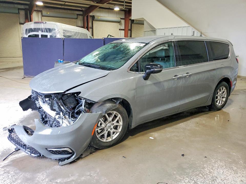 2025 CHRYSLER PACIFICA