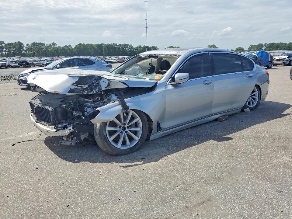 2019 BMW 740