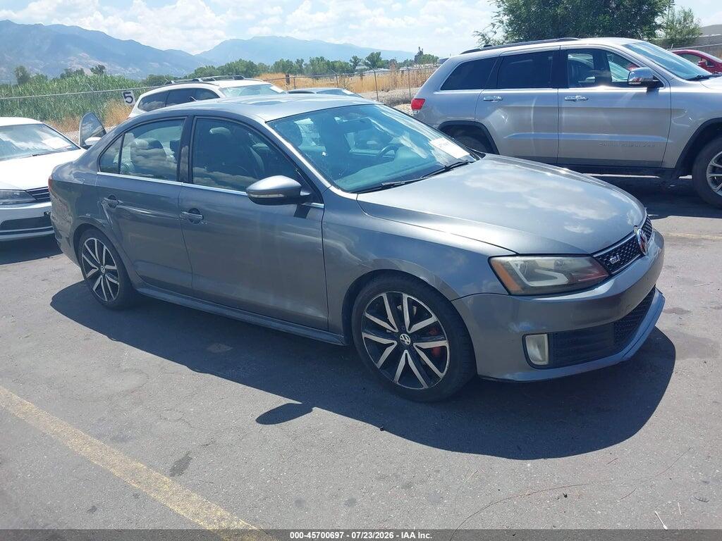 2013 VOLKSWAGEN JETTA