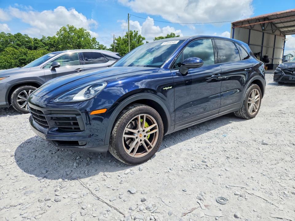 2019 PORSCHE CAYENNE