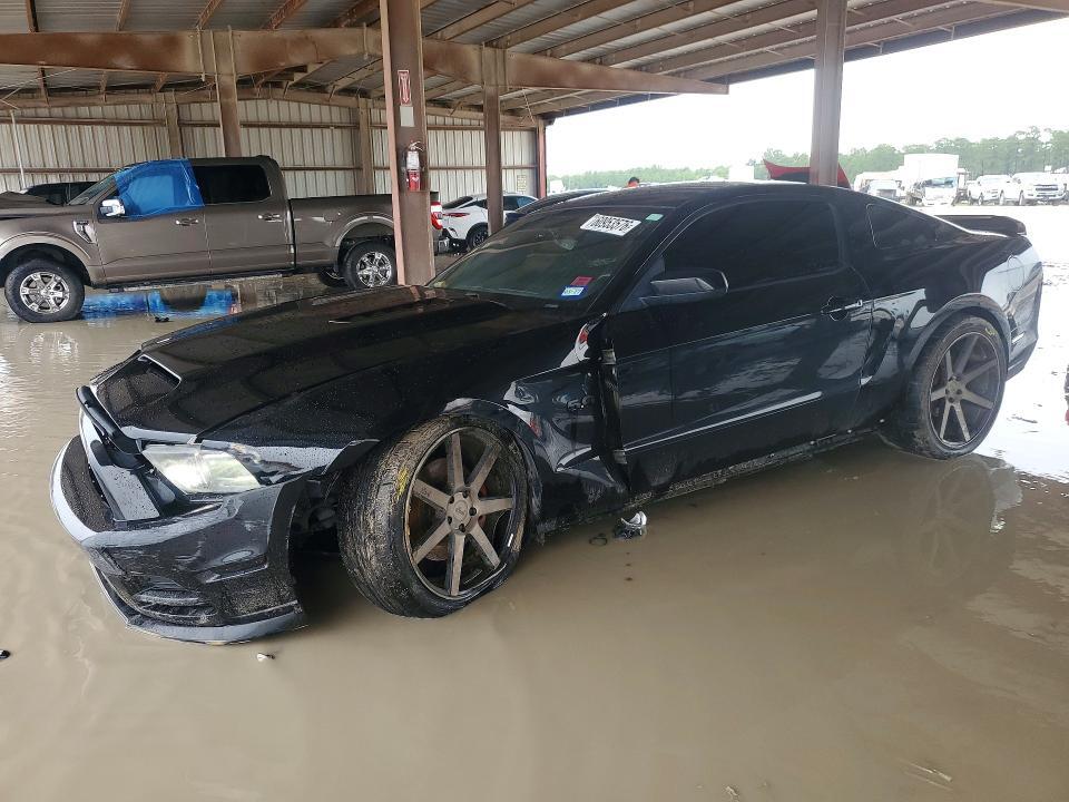 2013 FORD MUSTANG