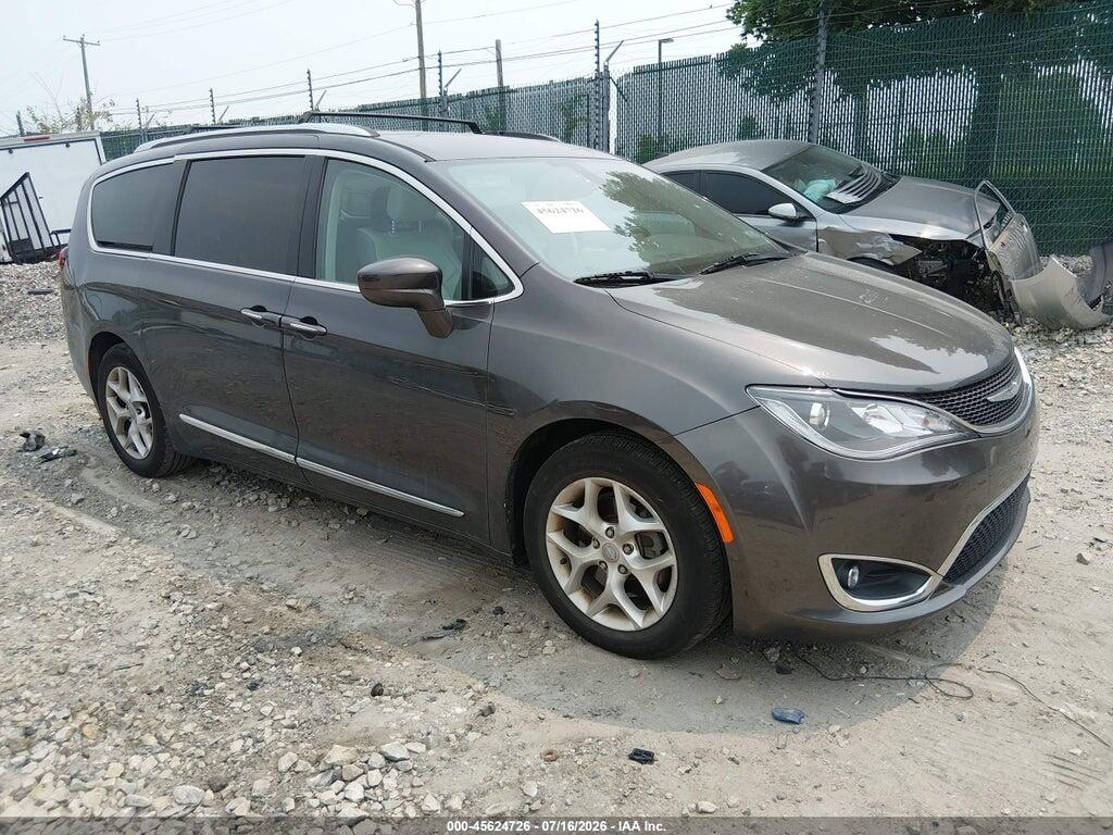 2017 CHRYSLER PACIFICA