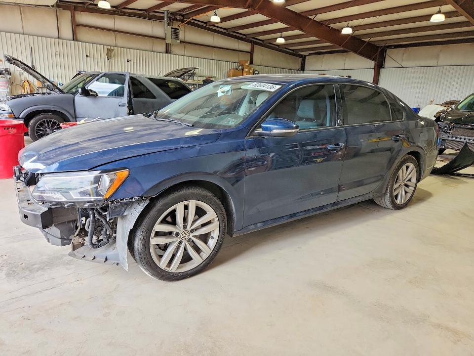 2019 VOLKSWAGEN PASSAT