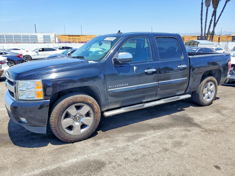 2011 CHEVROLET SILVERADO