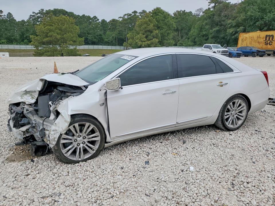 2018 CADILLAC XTS