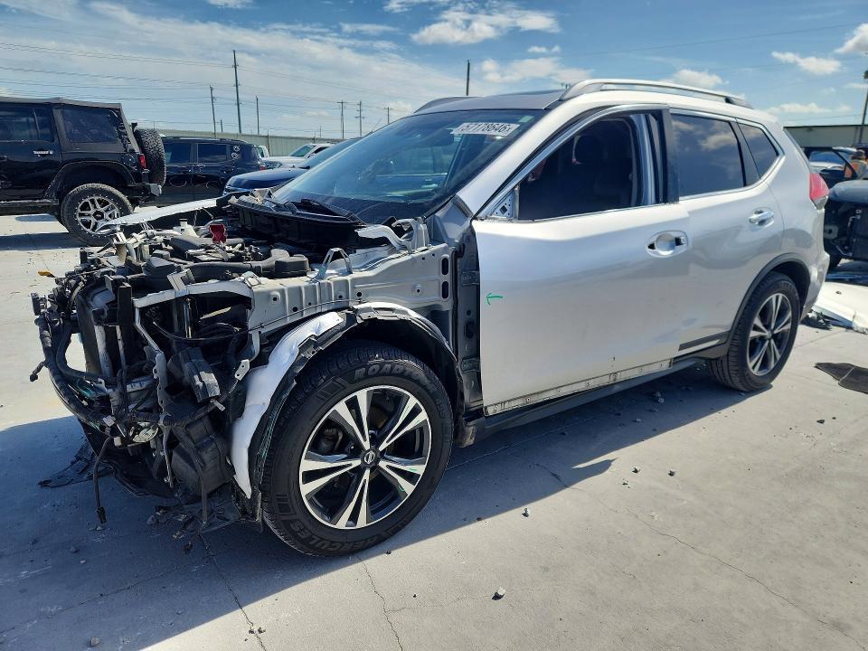 2017 NISSAN ROGUE