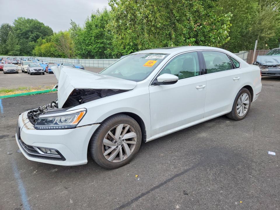2018 VOLKSWAGEN PASSAT