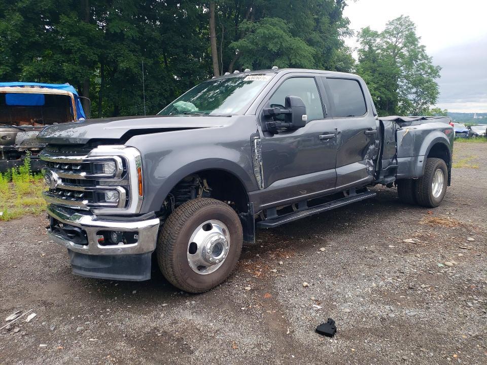 2026 FORD F350