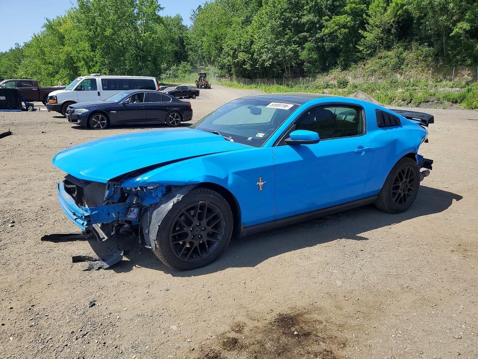 2025 FORD MUSTANG V6